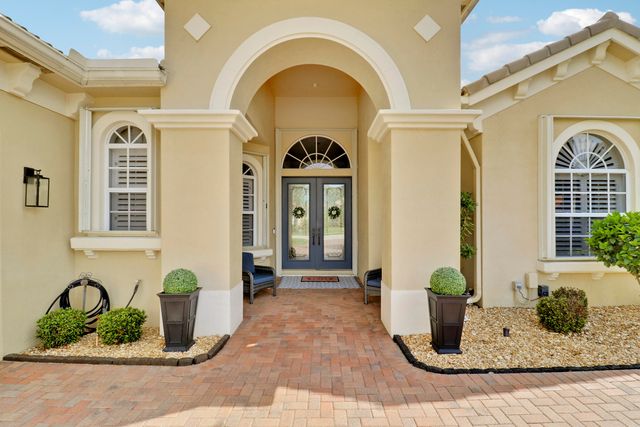 8726 Tompson Point Road, Port St. Lucie, Port St Lucie, FL 34986