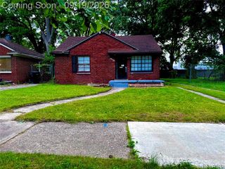 11667 Stahelin Avenue, Detroit, MI 48228