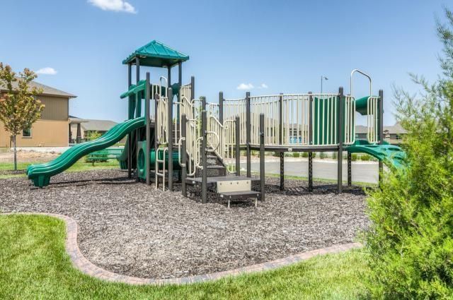 18970 W 193rd Terrace, Spring Hill, KS 66083