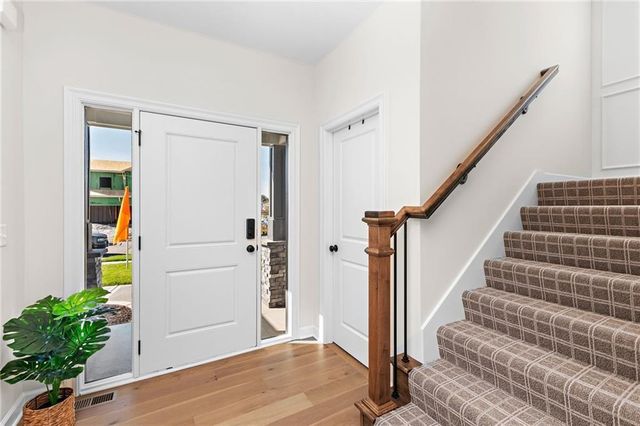 18970 W 193rd Terrace, Spring Hill, KS 66083