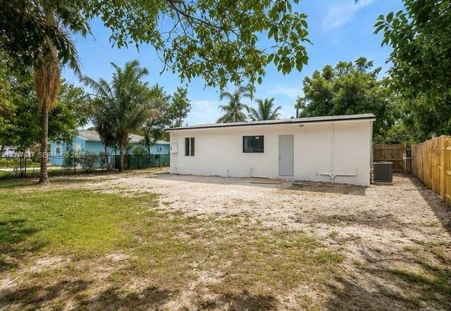 416 SW 25th Ave, Fort Lauderdale, FL 33312