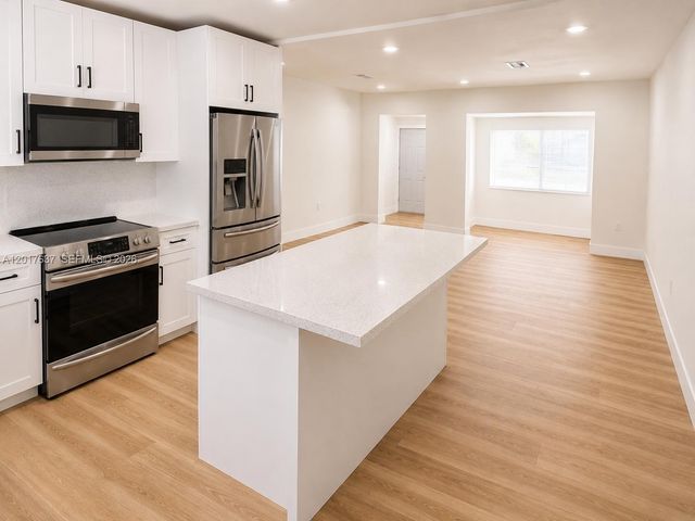 416 SW 25th Ave, Fort Lauderdale, FL 33312