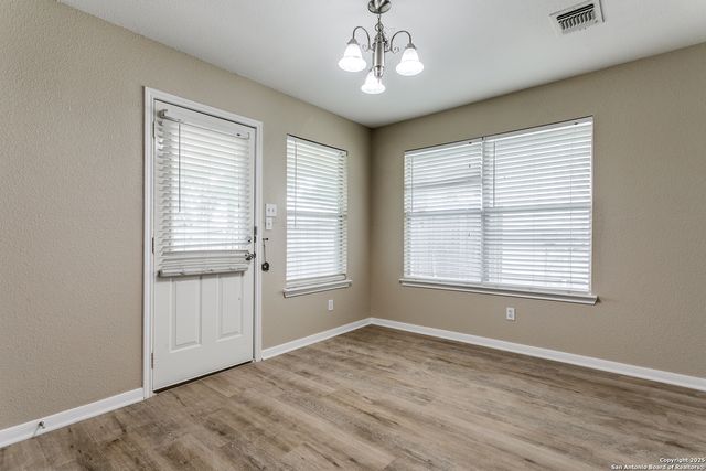 5735 Cardinal Falls, San Antonio, TX 78239