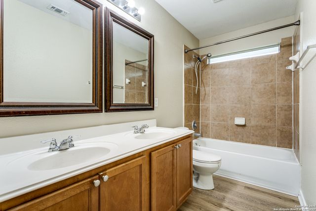 5735 Cardinal Falls, San Antonio, TX 78239