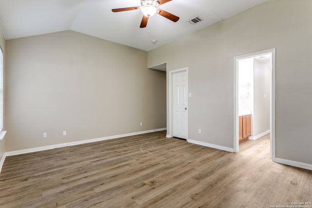 5735 Cardinal Falls, San Antonio, TX 78239