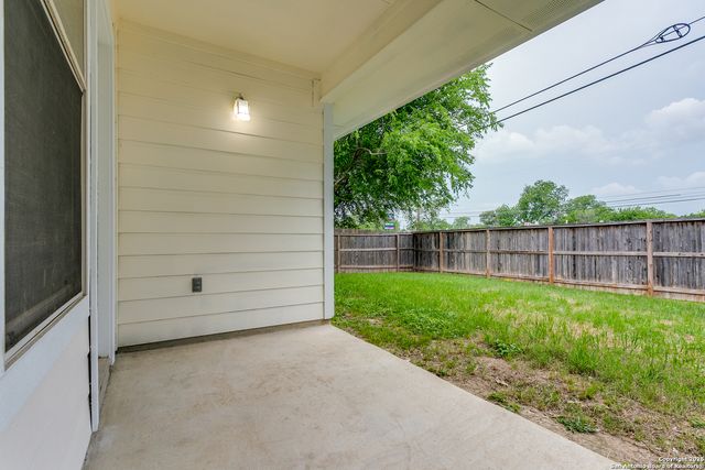 5735 Cardinal Falls, San Antonio, TX 78239
