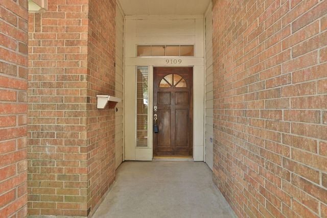 9109 Benwick Drive, Spring, TX 77379