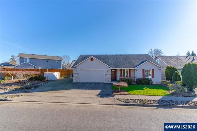 1860 Plateau St NE, Salem, OR 97305