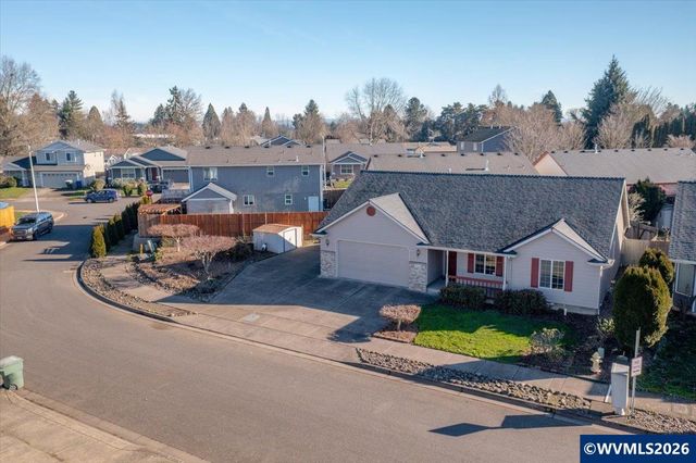 1860 Plateau St NE, Salem, OR 97305