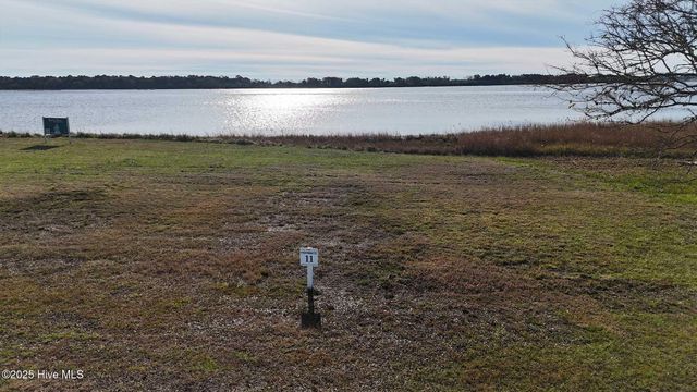 209 Bethea Street, Holly Ridge, NC 28445