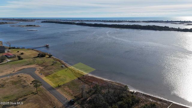 209 Bethea Street, Holly Ridge, NC 28445