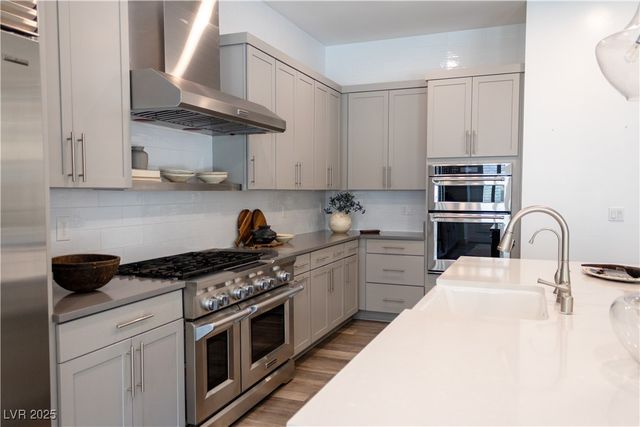 11181 Luna Blanca Drive, Las Vegas, NV 89138