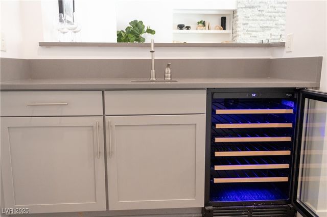 11181 Luna Blanca Drive, Las Vegas, NV 89138