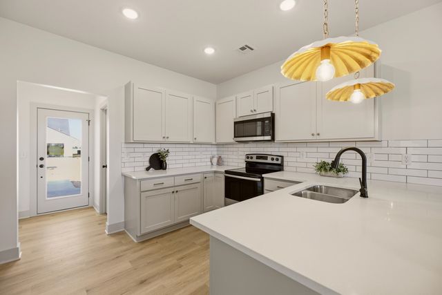 3520 N Azalea St, Maize, KS 67223