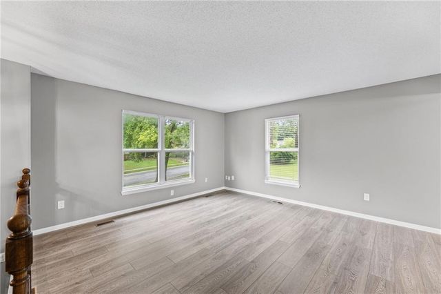 5709 Outlook Street, Mission, KS 66202