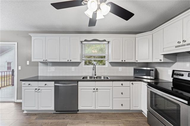 5709 Outlook Street, Mission, KS 66202