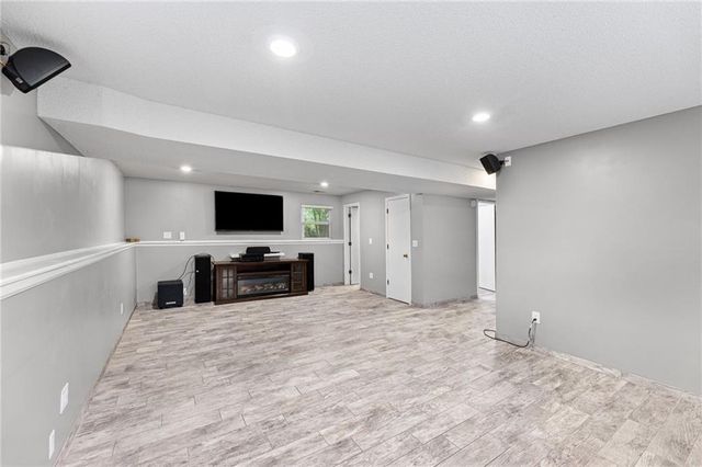 5709 Outlook Street, Mission, KS 66202