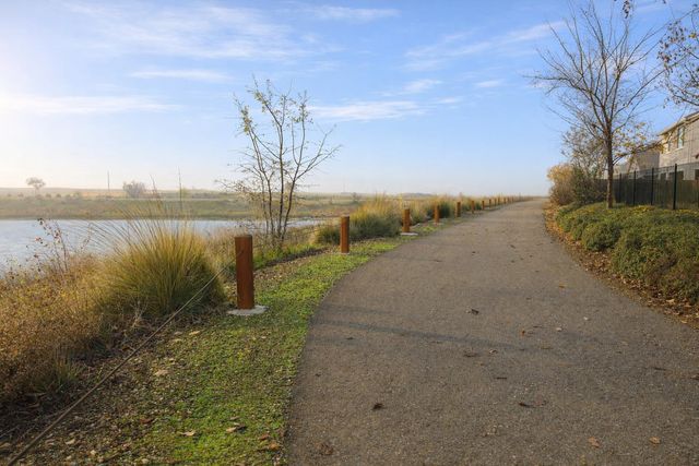 12849 Knightsbrook Ave, Rancho Cordova, CA 95742