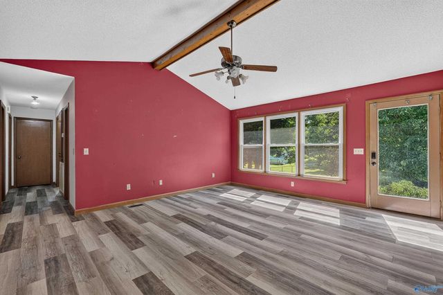 261 Glenview Drive, Estill Springs, TN 37330
