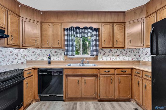 261 Glenview Drive, Estill Springs, TN 37330