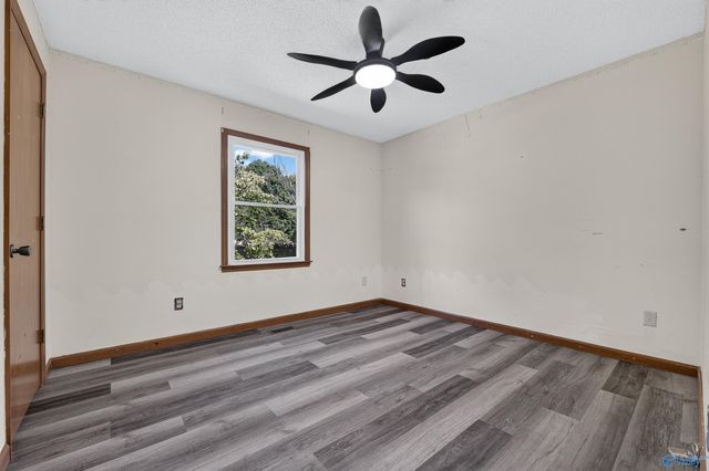 261 Glenview Drive, Estill Springs, TN 37330