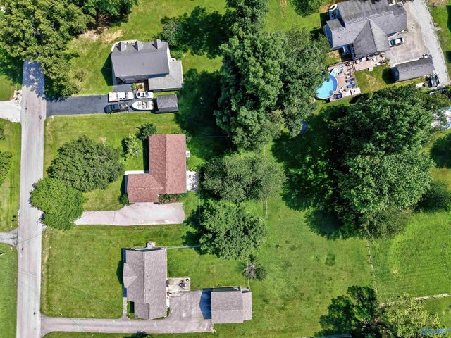 261 Glenview Drive, Estill Springs, TN 37330