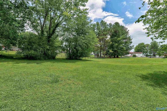 261 Glenview Drive, Estill Springs, TN 37330
