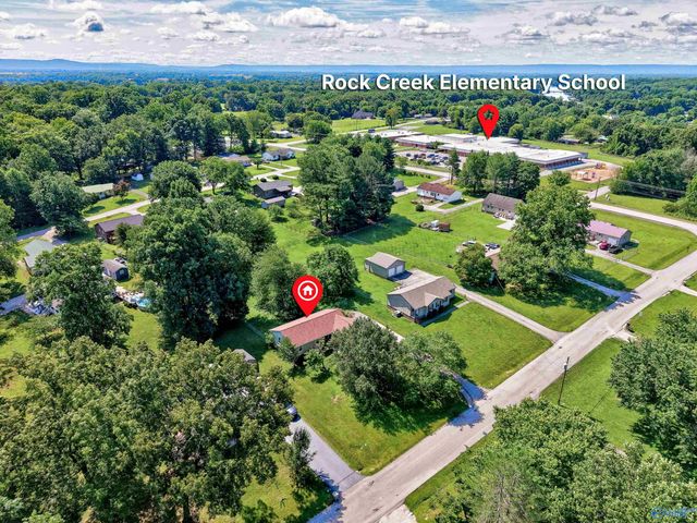 261 Glenview Drive, Estill Springs, TN 37330