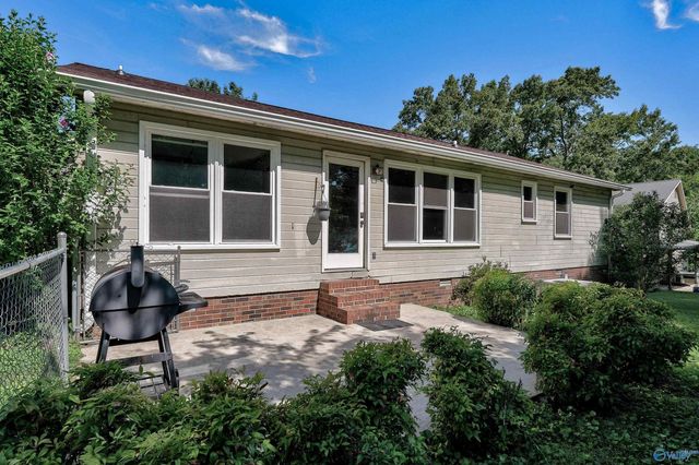 261 Glenview Drive, Estill Springs, TN 37330