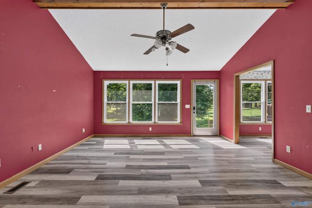 261 Glenview Drive, Estill Springs, TN 37330