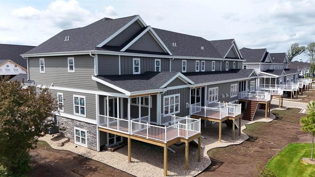 4743 Bellflower Drive, Deforest, WI 53532