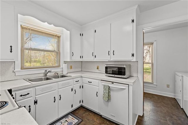 27175 Walters HWY, Carrsville, VA 23315