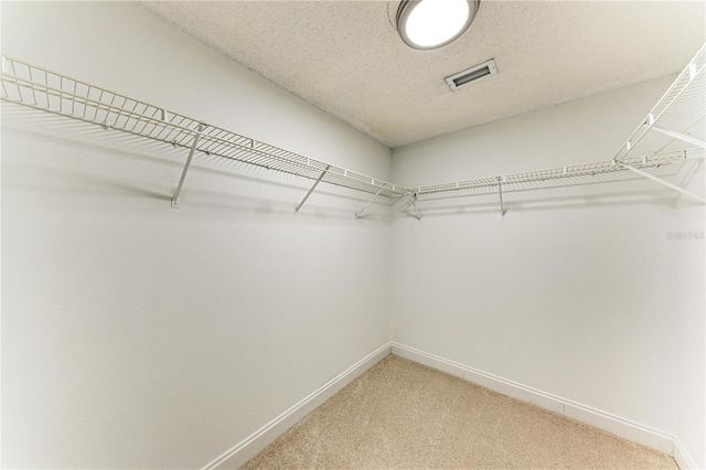 6101 55TH AVENUE CIRCLE E, Bradenton, FL 34203