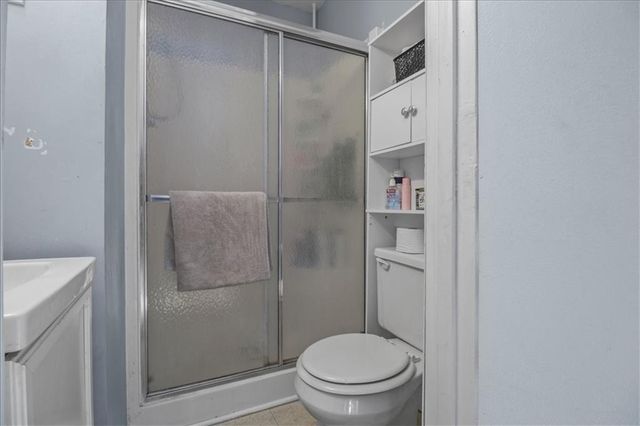 206 Hillcrest Drive, Warrensburg, MO 64093