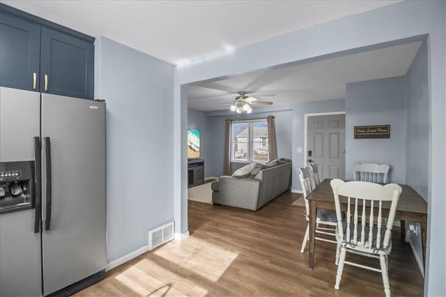 206 Hillcrest Drive, Warrensburg, MO 64093