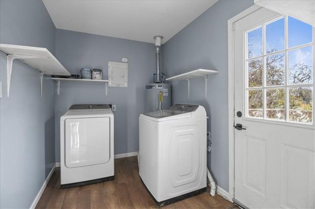 206 Hillcrest Drive, Warrensburg, MO 64093