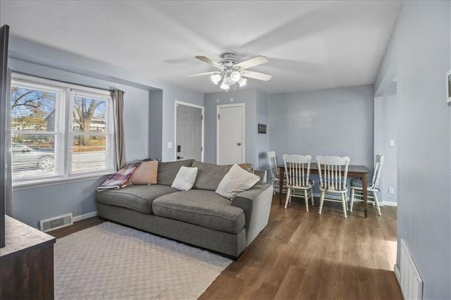 206 Hillcrest Drive, Warrensburg, MO 64093