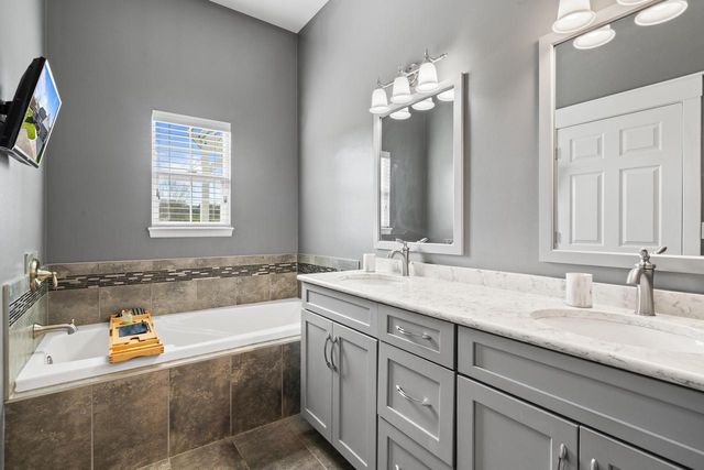 1760 Avenue of Champions, Lake Geneva, WI 53147