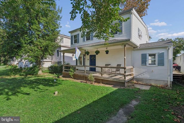 6832 LESLIE RD, Middle River, MD 21220