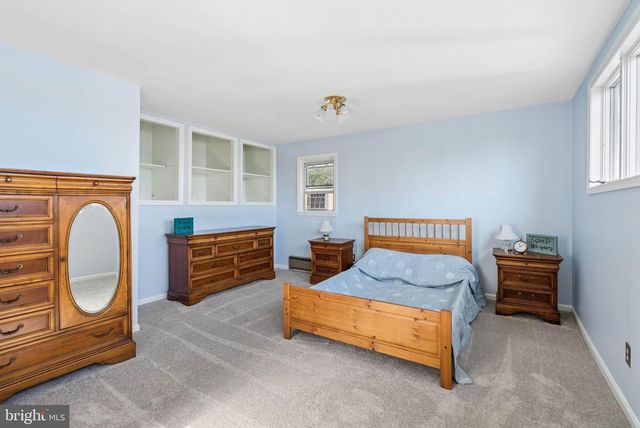 6832 LESLIE RD, Middle River, MD 21220