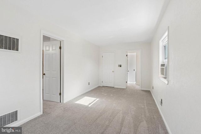 6832 LESLIE RD, Middle River, MD 21220