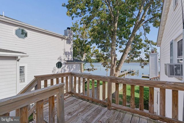 6832 LESLIE RD, Middle River, MD 21220