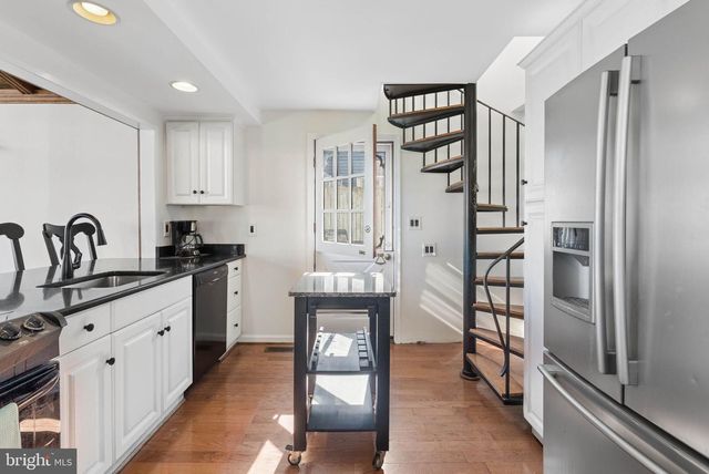 6832 LESLIE RD, Middle River, MD 21220