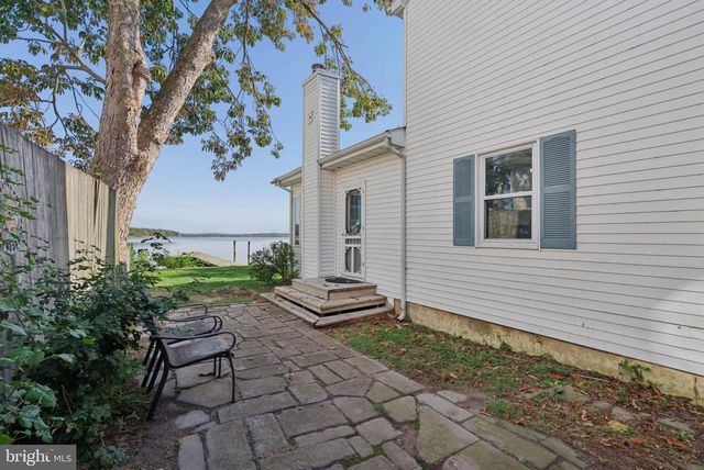 6832 LESLIE RD, Middle River, MD 21220