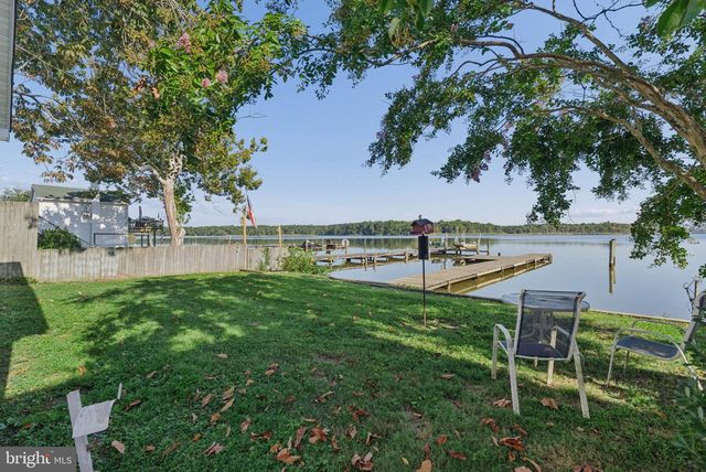 6832 LESLIE RD, Middle River, MD 21220