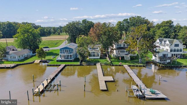 6832 LESLIE RD, Middle River, MD 21220