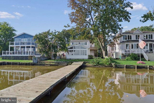 6832 LESLIE RD, Middle River, MD 21220