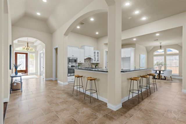 27602 Lakeway Trail Lane, Fulshear, TX 77441