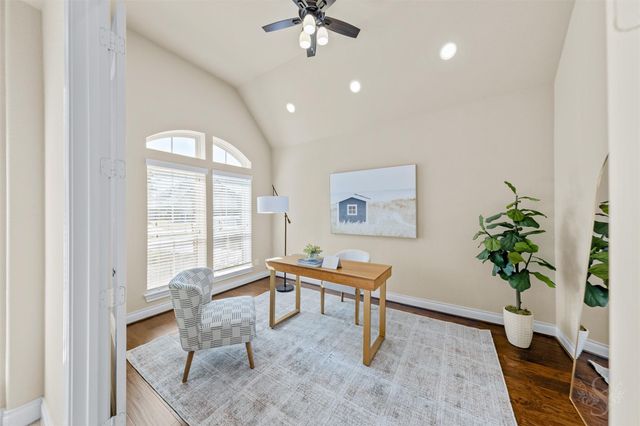 27602 Lakeway Trail Lane, Fulshear, TX 77441