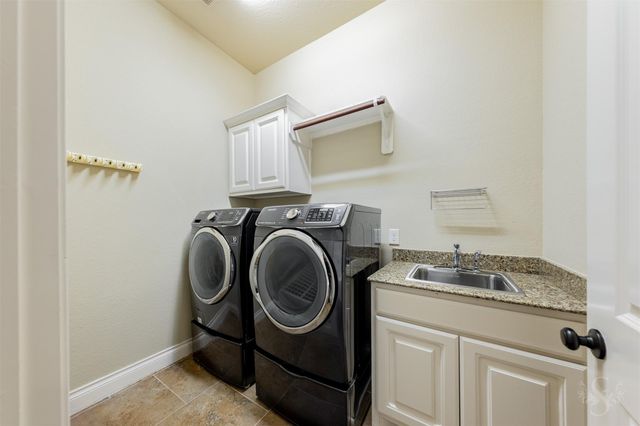 27602 Lakeway Trail Lane, Fulshear, TX 77441